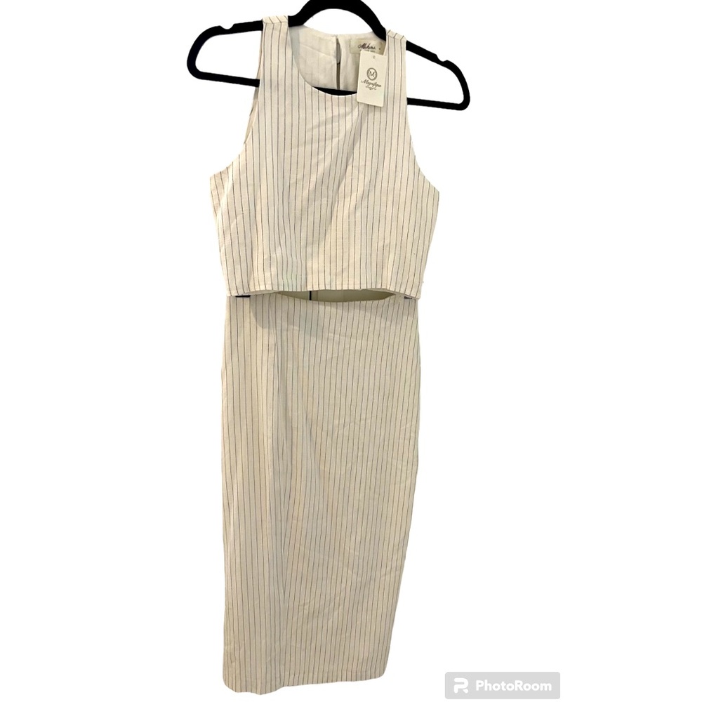 NWT White Pinstripe Coordinated Set w/Cropped Top and High Waisted Skirt Size S